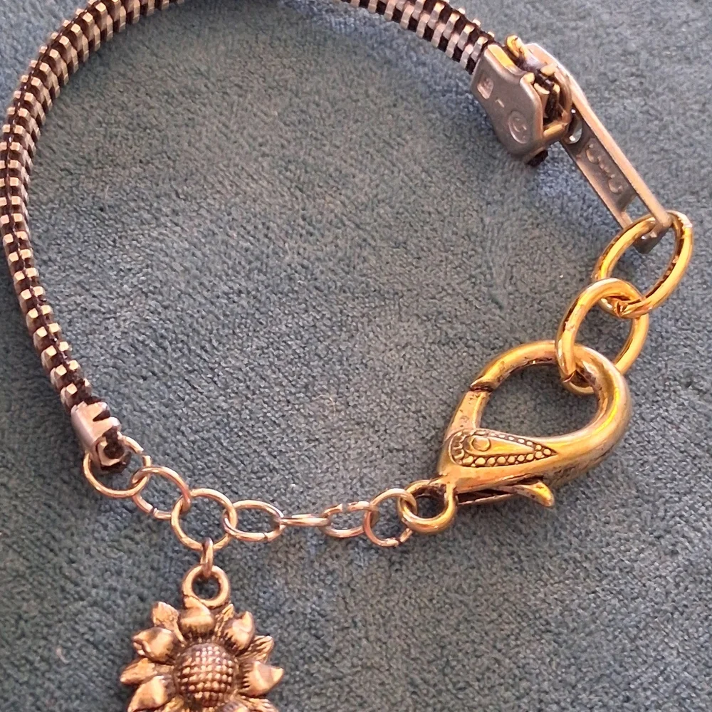 Gold-Tone Sunflower Charm Bracelet - Women Jewelry 8.5 In Long